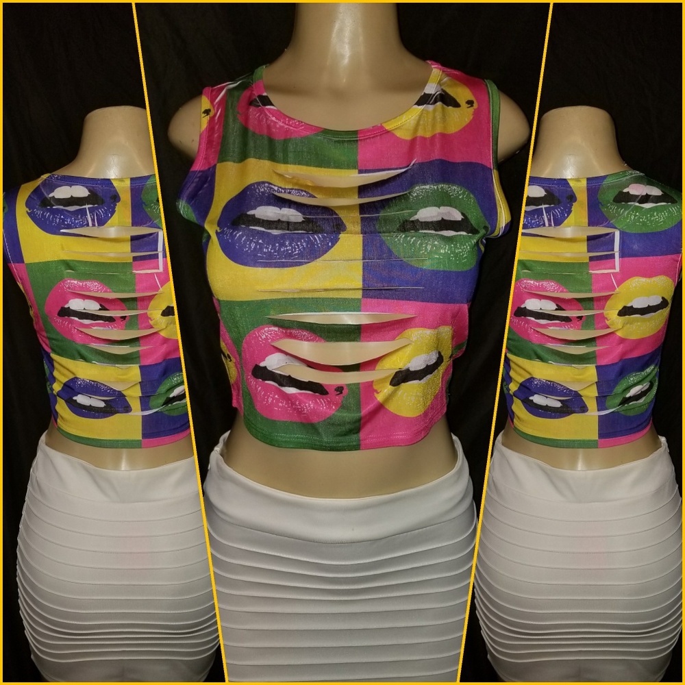 "Lips" cropped top